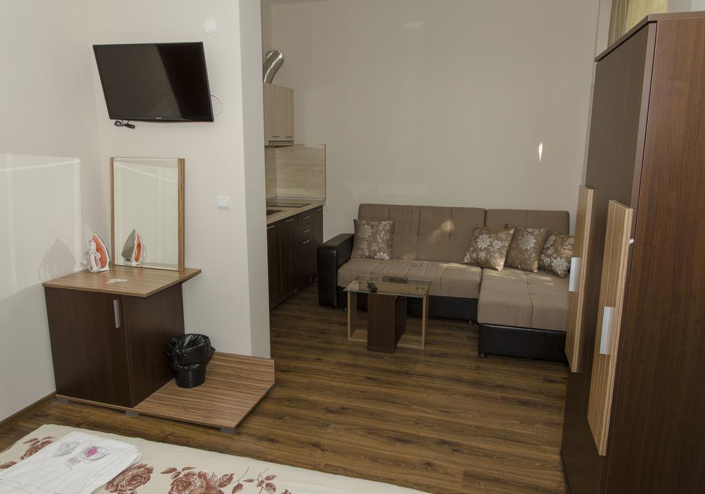 Guest House Anelim Veliko Tarnovo Bilik gambar